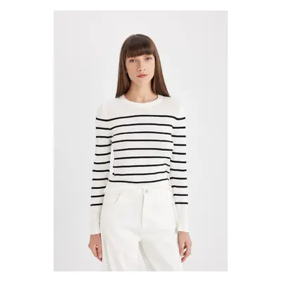 DEFACTO Regular Fit Soft Texture Crew Neck Striped Knit Sweater