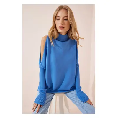 Happiness İstanbul Women's Indigo Blue Cut Out Detailed Oversize Knitwear Sweater