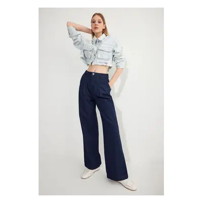 Trendyol Dark Blue Pleated High Waist Wide Leg Jeans