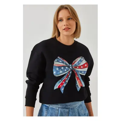 Bianco Lucci Women's Colorful Butterfly Printed Sweatshirt MBHS019