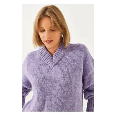 Bianco Lucci Women's V Neck Knitted Sweater