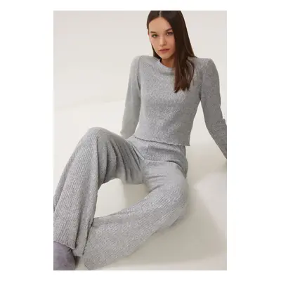 Happiness İstanbul Women's Gray Melange Soft Crop Loose Pants Knitted Suit