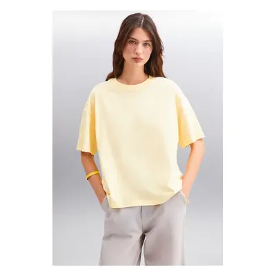 GRIMELANGE Jemmy Women's 100% Organic Cotton Relaxed Fit Slit Round Neck Yellow T-shirt