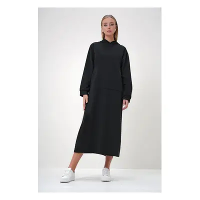 Trend Alaçatı Stili Women's Black Hooded Kangaroo Pocket Double Yarn Maxi Dress