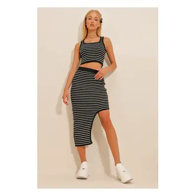 Trend Alaçatı Stili Women's Black and White Striped Knitwear Skirt Suit