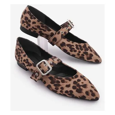 Marjin Women's Pointed Toe Buckled Ballerina Tape Leopard