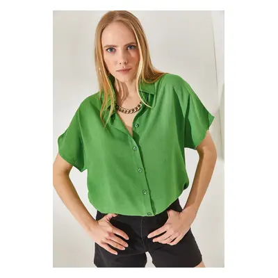 Olalook Women's Peanut Green Bat Oversize Linen Shirt