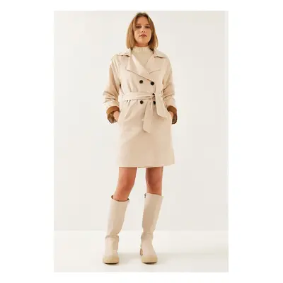 Bianco Lucci Women's Sleeve Garni Detailed Belted Trench Coat