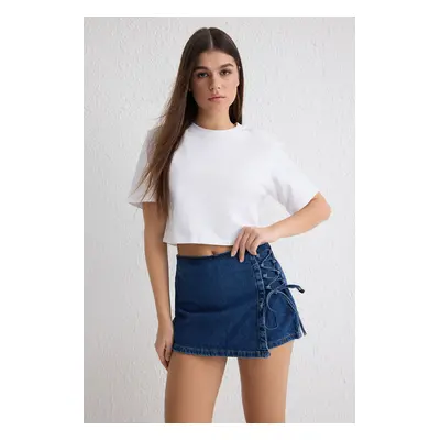 Trendyol Blue Tie Detail Normal Waist Mini Denim Shorts Skirt