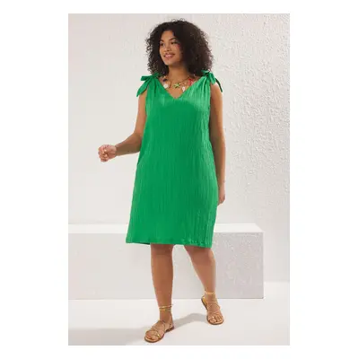 Trendyol Curve Green Bow Detail Crinkle Textured Fabric Plus Size Beach Dress