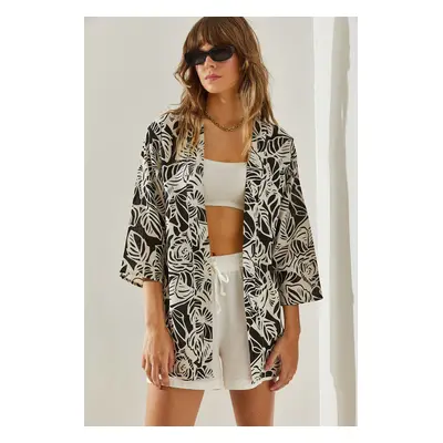 Bianco Lucci Women's Multi Patterned Kimono