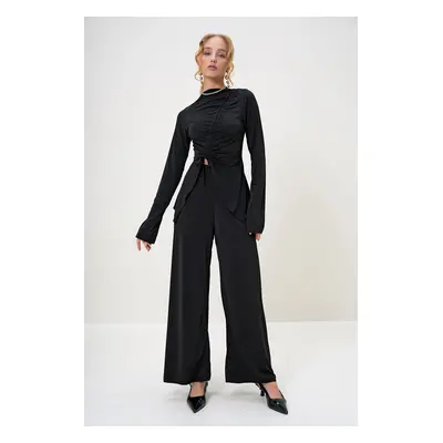 Trend Alaçatı Stili Women's Black Stand Collar Gathered Detail Asymmetric Cut Sandy Trouser Blou