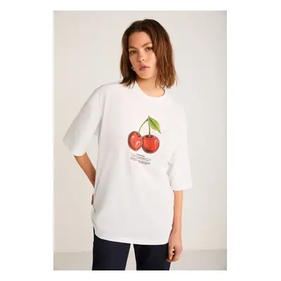 GRIMELANGE Odalys Women's 100% Organic Cotton Oversize Fit Loose Cut Cherry Printed Crew Neck Wh