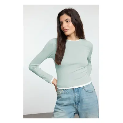 Trendyol Mint Color Block Fitted/Body-Smooth Viscose/Soft Fabric Flexible Knit Blouse