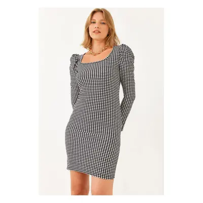 Bianco Lucci Women's Houndstooth Patterned Square Neck Mini Dress