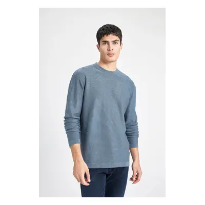 DEFACTO Men's Dark Blue Standard Fit Regular Cut Crew Neck Basic Plain Knitwear Sweater