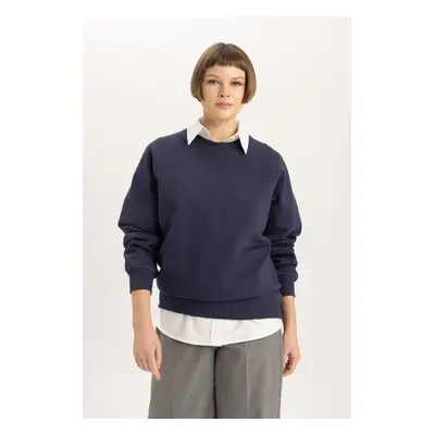 DEFACTO Oversize Fit Crew Neck Thick Basic Sweatshirt