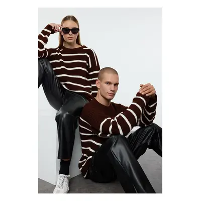 Trendyol Brown Casual Oversize Crew Neck Striped Knitwear Sweater