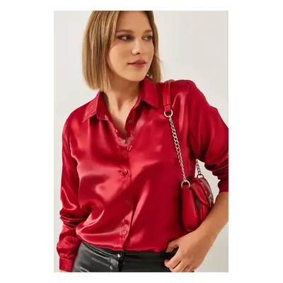 Bianco Lucci Women's Basic Satin Shirt