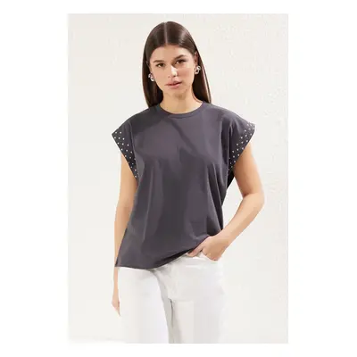 Trendyol Anthracite 100% Cotton Staple Detail Relaxed Crew Neck Knitted T-Shirt with Padded Look