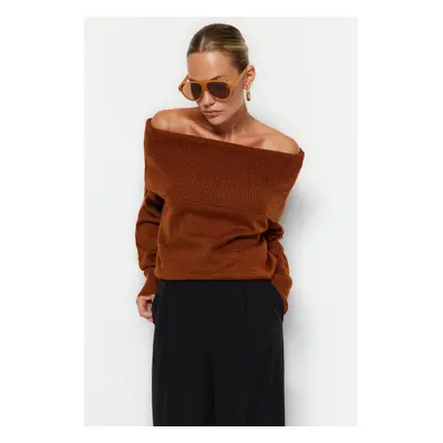 Trendyol Brown Soft Textured Carmen Collar Pletený svetr