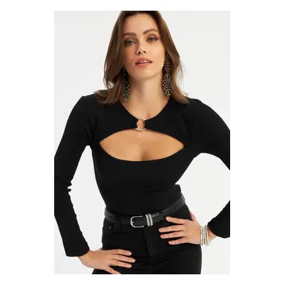 Cool & Sexy Women's Black Front Hooped Windowed Camisole Blouse