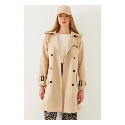 Bianco Lucci Women's Back Aller Detail Buckle Trench Coat