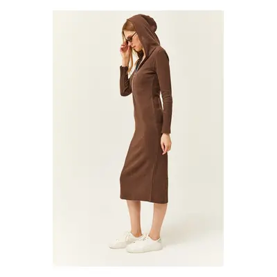 Olalook Women's Brown Zippered Hooded Thick Ribbed Midi Dress Elb