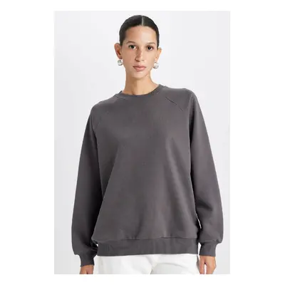 DEFACTO Oversize Wide Pattern Crew Neck Thick Basic Plain Sweatshirt