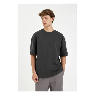 DEFACTO Loose Fit Crew Neck Heavy Fabric Cotton Short Sleeve Basic Plain T-Shirt