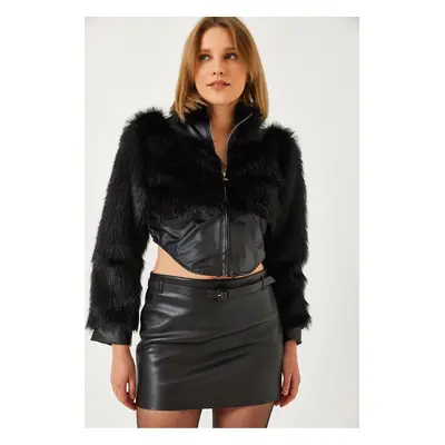 Bianco Lucci Women's Leather Garni Detailed Crop Faux Fur Jacket