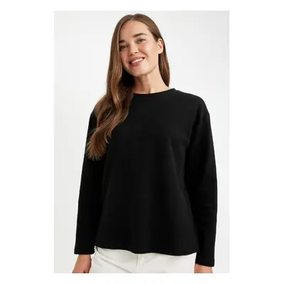 DEFACTO Regular Fit Crew Neck Thessaloniki Fabric Basic Plain Long Sleeve T-Shirt