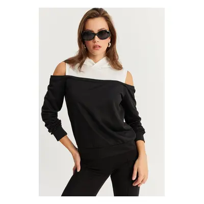 Cool & Sexy Women's Black-White Off-Shoulder Sweatshirt TF15