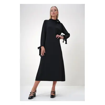 Trend Alaçatı Stili Women's Black Crew Neck Tie Detail Maxi Length Modal Dress