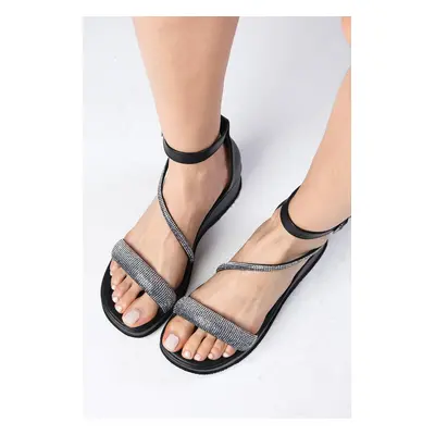 Mio Gusto Kayra Black Color Cross Stone Banded Women's Sandals