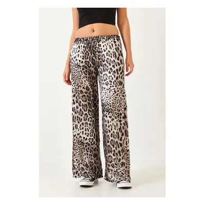 Bianco Lucci Women's Leopard Patterned Elastic Waist Satin Palazzo Trousers