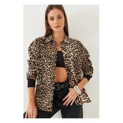 Bianco Lucci Women's Leopard Patterned Gabardine Shirt