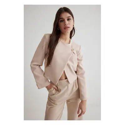 Trendyol Beige Asymmetric Closure Crop Jacket