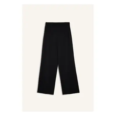 DEFACTO Bürümcük Trousers Straight Fit Elastic Waist Basic Plain Wide Leg