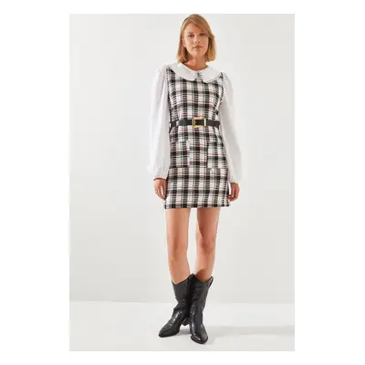 Bianco Lucci Women's Belted Plaid Patterned Collar Dress