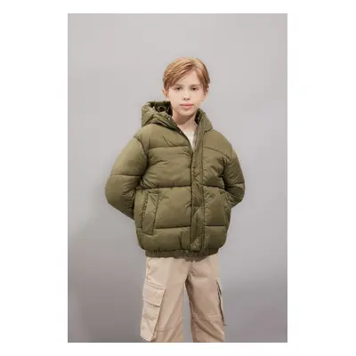 DEFACTO Boy's Water Repellent Hooded Zippered Snap Closure Pocket Coat