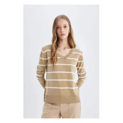 DEFACTO Relax Fit V Neck Soft Texture Striped Basic Plain Knitwear Sweater