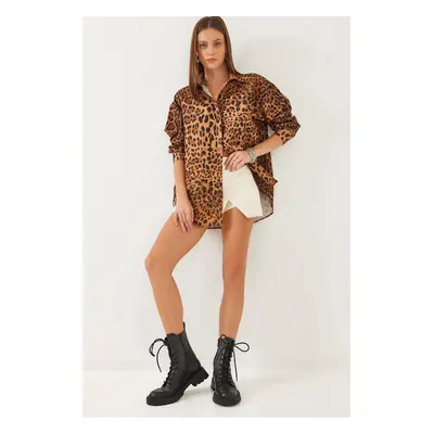 Bianco Lucci Women's Leopard Patterned Oversize Basic Shirt