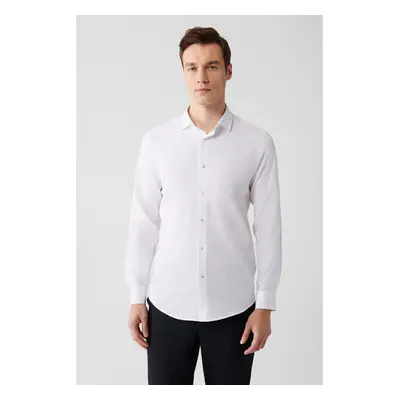 Avva Men's White Classic Collar Wafered Cotton Shirt E