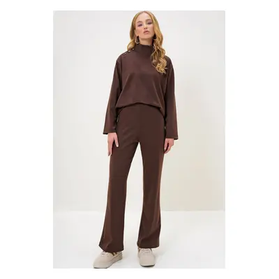 Trend Alaçatı Stili Women's Brown Stand Collar Snap Blouse and Trouser Set