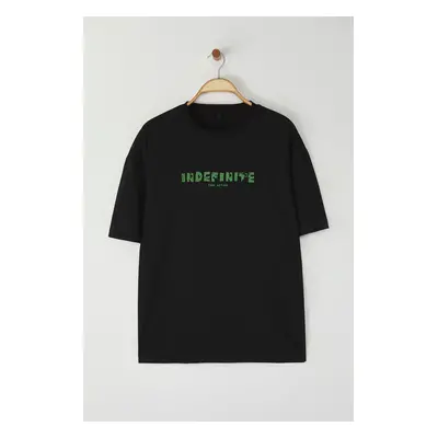 Trendyol Black Oversize/Wide Cut Printed Thick 100% Cotton T-shirt