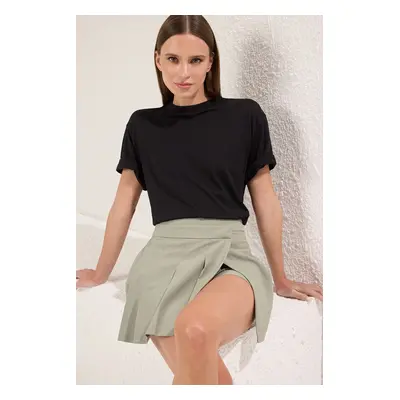 Trendyol Light Khaki Pleated Mini Woven Shorts Skirt