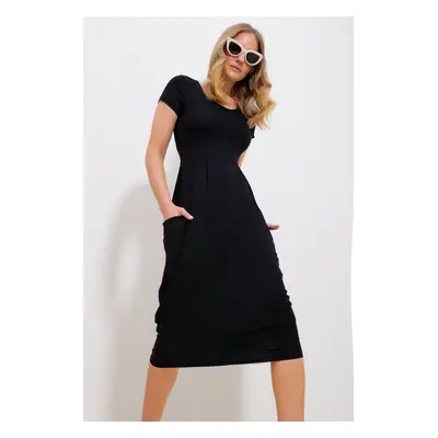 Trend Alaçatı Stili Women's Black Crew Neck Double Pocketed Dress