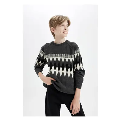 DEFACTO Boy's Crew Neck Diamond Patterned Knitwear Sweater