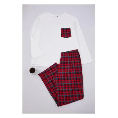 Trendyol Curve White Plaid Tshirt-Pants Knitted Pajama Set